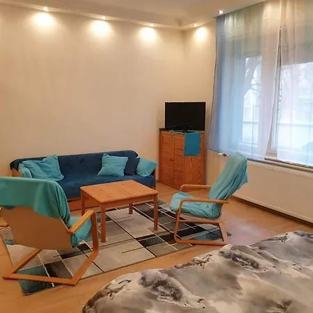 Lara Apartment